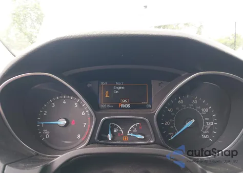 2018 Ford Focus Se z USA, uszkodzony, nr VIN 1FADP3FE1JL224210